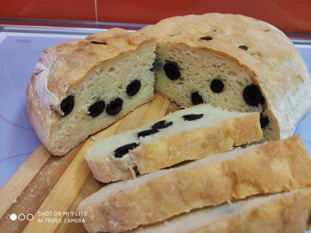 hleb bez glutena sa maslinama