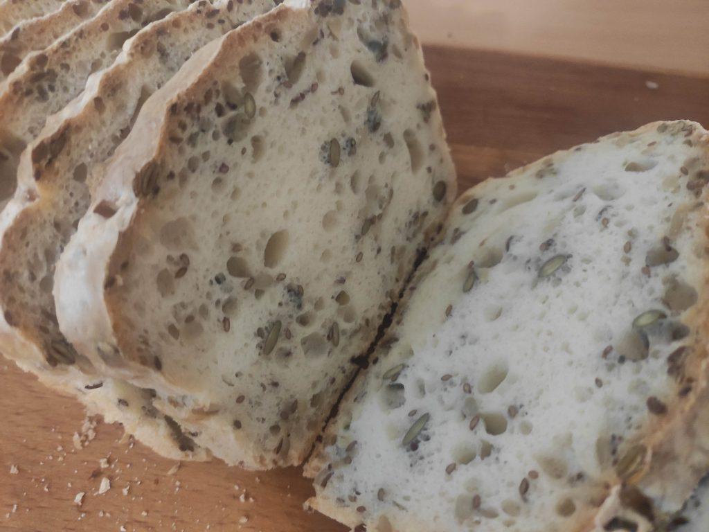 hleb bez gluena sa semenkama