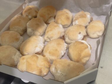 Buhtlice kajsija, vanila, čoko krem